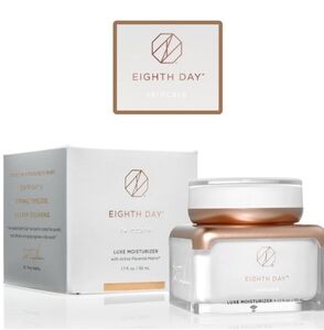 NIB $290 EIGHTH DAY Luxe Moisturizer With Active Placental Matrix 50ml